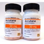 Accutane (Isotretinoin) Packung – Medikament zur Behandlung von schwerer Akne